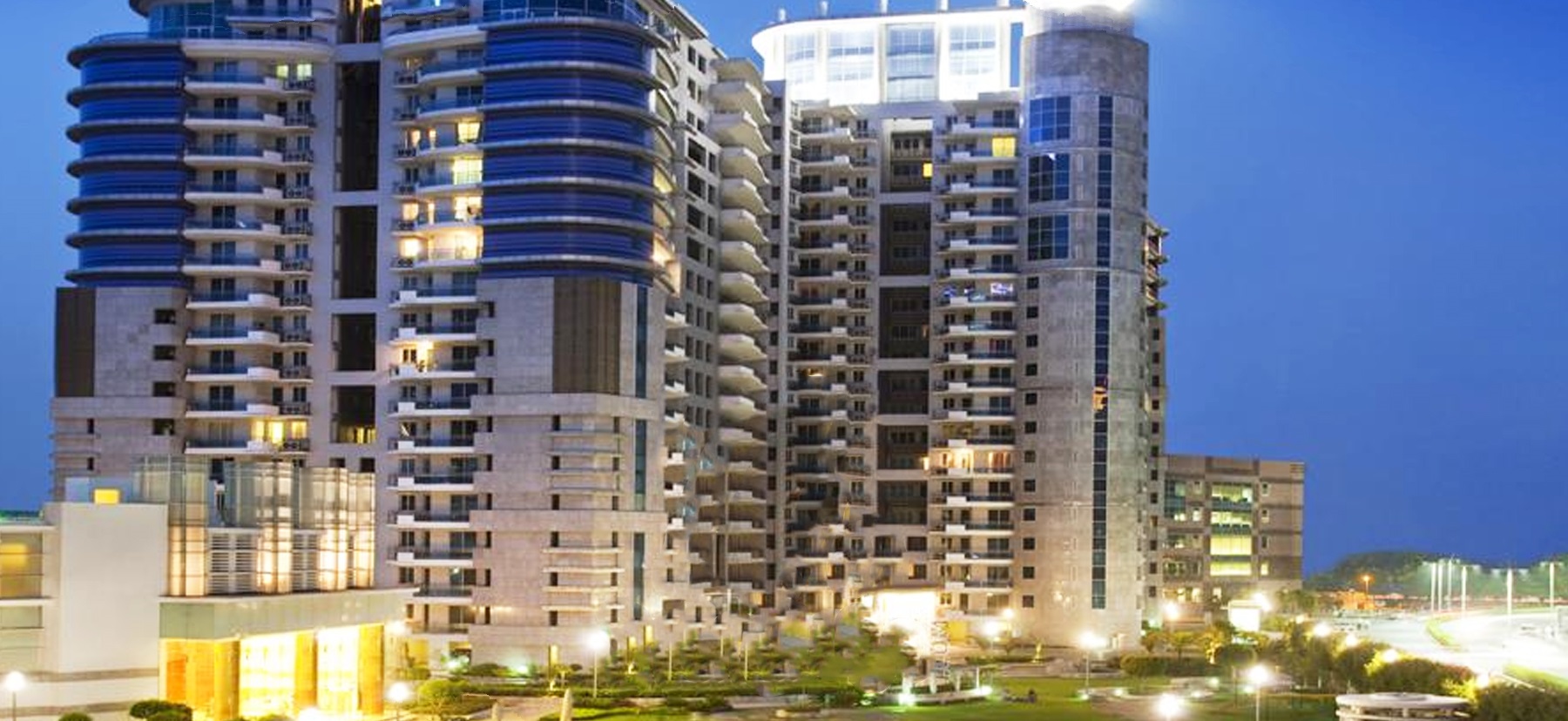 DLF Signature Residences in Dlf City Phase 4, Gurgaon